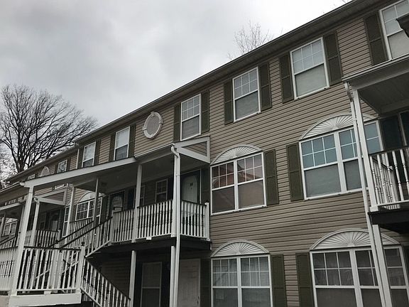 3rd image of 26 Housman Ct Unit 38