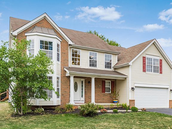 3rd image of 4585 Brixshire Dr