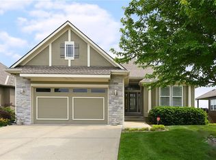 1429 Brompton Ln, Raymore, MO 64083