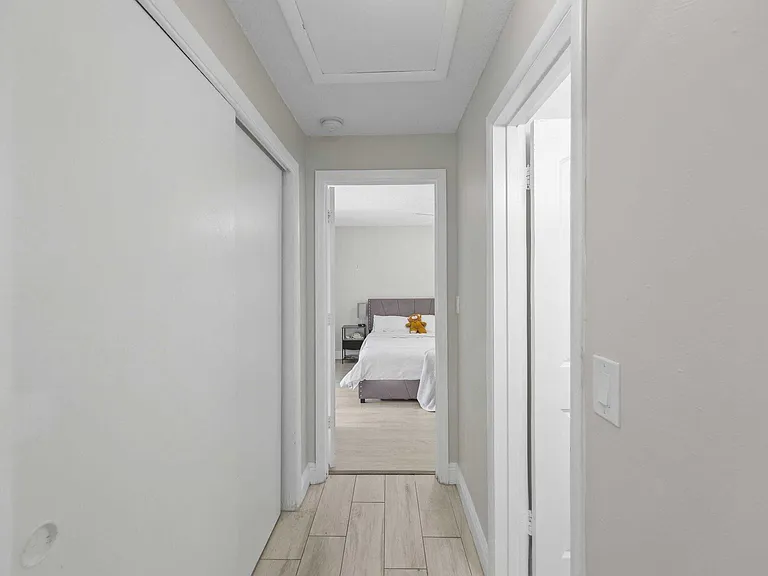 1710 SW 4th Ave — Photo 39