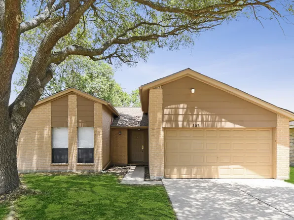 307 Strand Ct, Houston, TX 77034