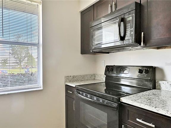 5th image of 2132 Cabernet Ct