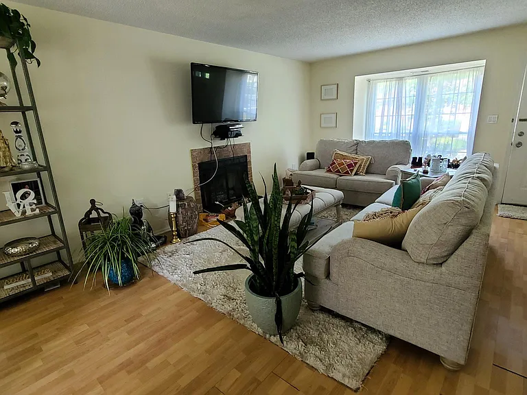 401 Penns Way — Photo 4