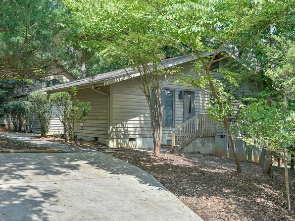 600 Ironwoods Dr, Chapel Hill, NC 27516