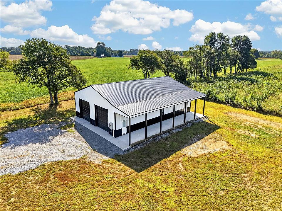 1st image of 321 Parker Rd