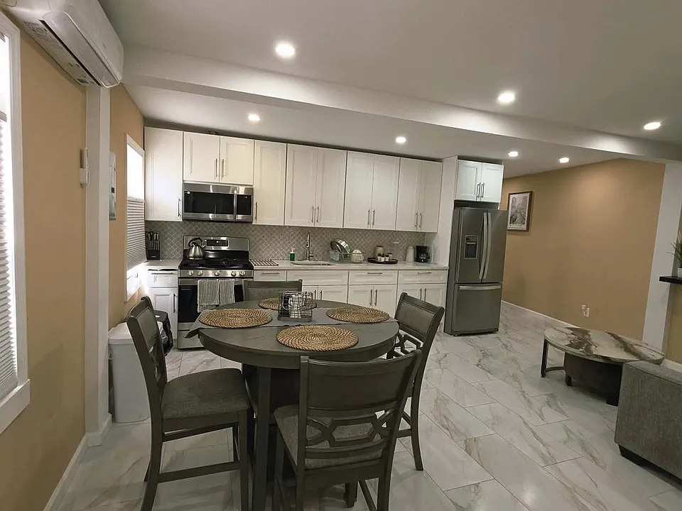 124-05 Jamaica Ave #2F