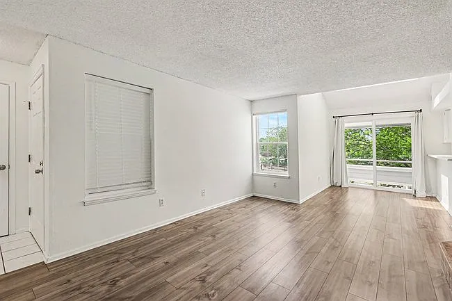6880 Zenobia Cir — Photo 2