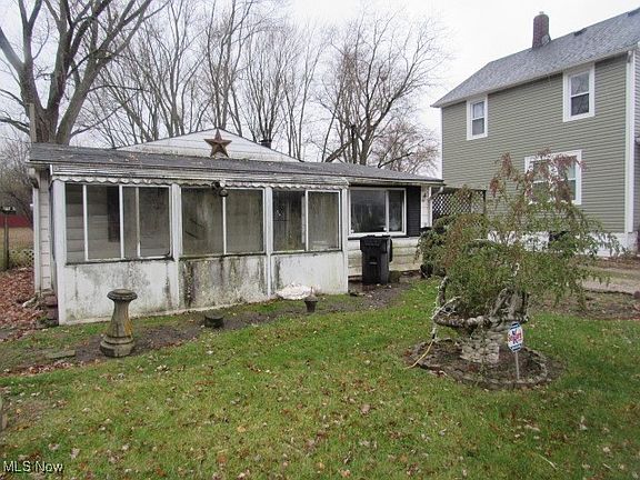 3rd image of 614 Mussey Ave