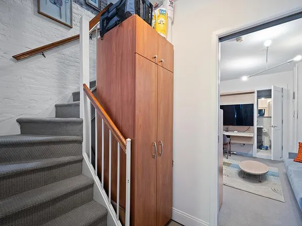 405 West 48th Street image 5 of 10