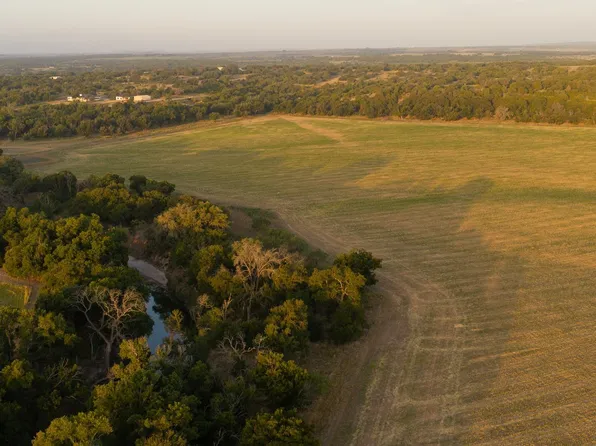 15104 N Highway 281, Lampasas, TX 76550