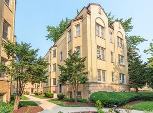 419 Wisconsin Ave APT 3W, Oak Park, IL 60302