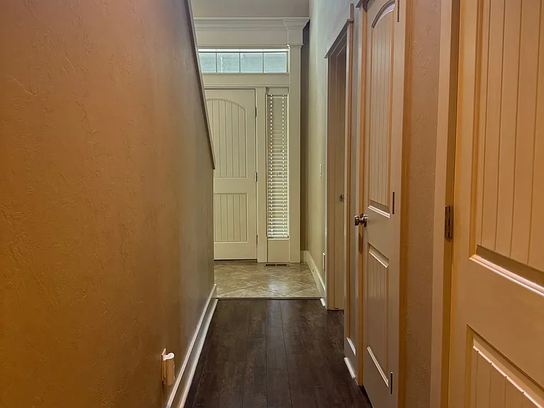894 E Shadow Creek Ln — Photo 11