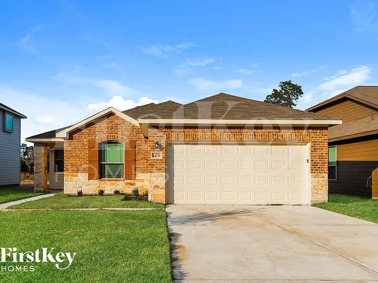 14735 Country Club Rd — Photo 2