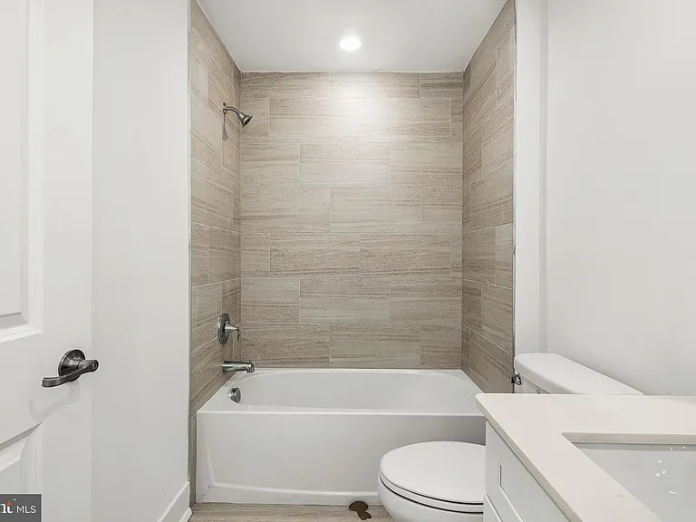 2307 Prince Hall Dr — Photo 35