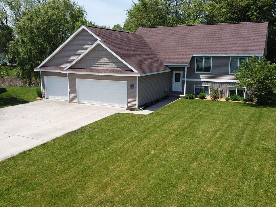 1st image of 647 Country Ln #12