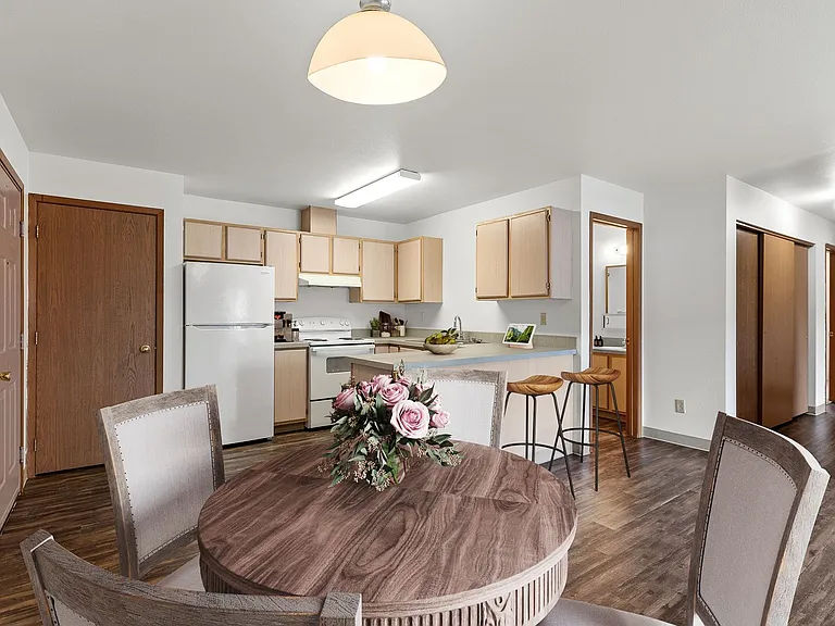 The Terrace Apartments — Photo 15