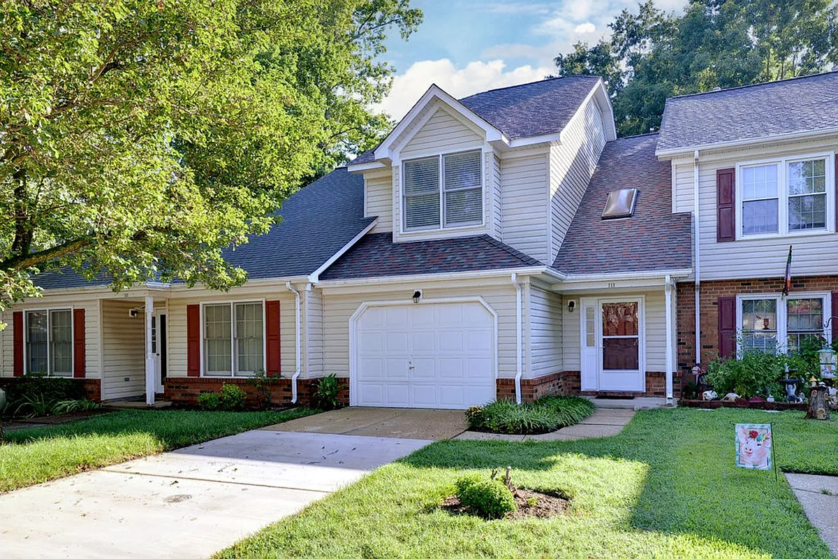 Building Photo - 113 Bucktail Run