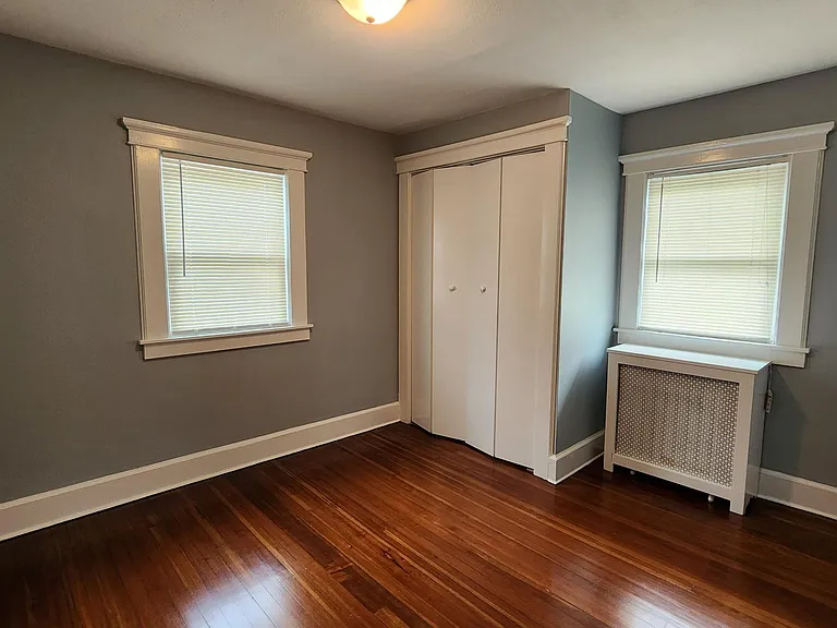 60 Houston Ter — Photo 11
