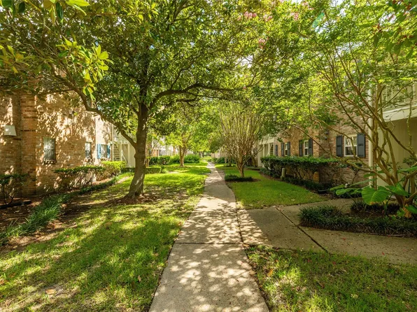 869 Wax Myrtle Ln #A, Houston, TX 77079