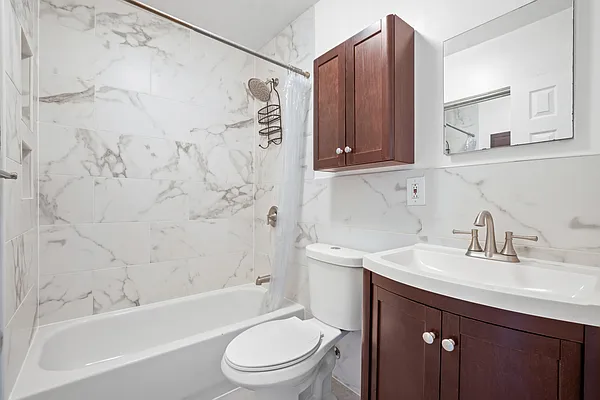 Rented by Cover Realty NYC | media 22