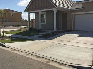 902 W Ralph St, Santa Maria, CA 93458