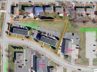 3467 Hillcrest Rd, Dubuque, IA 52002