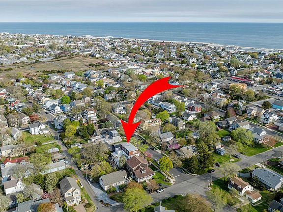 4th image of 127 Third Avenue West Cpe