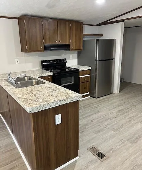 16889 Interstate Highway 45 N #N — Photo 9