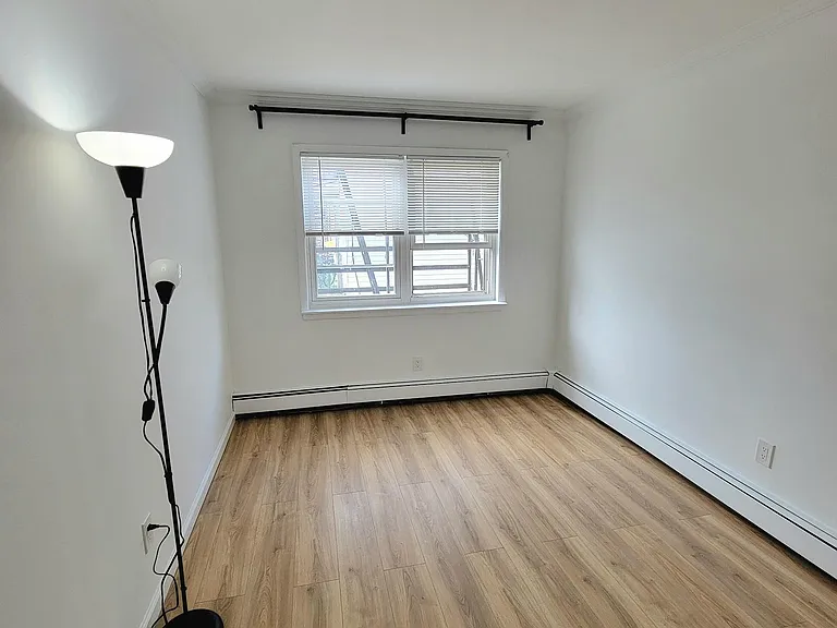 135 Grant Ave #1 — Photo 8