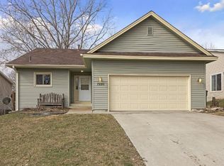 7250 Butterscotch Rd, Eden Prairie, MN 55346