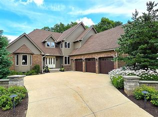 14578 Windsor Castle Ln, Strongsville, OH 44136