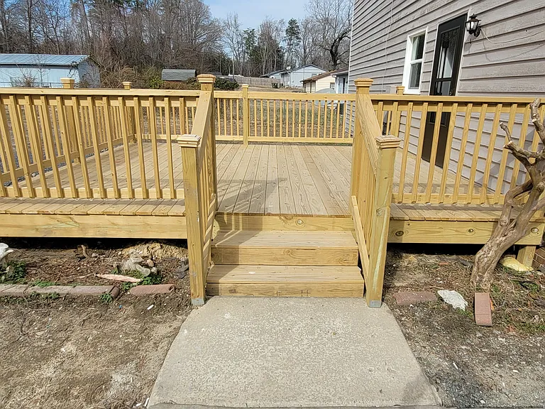 4505 Southern Webbing Mill Rd — Photo 13