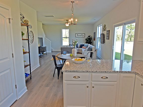 Image represents a previous build. Current selections may vary.