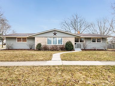 1024 S 1st St Dekalb Il 60115 Zillow