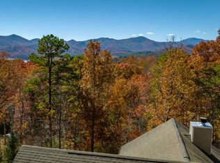 346 Woodhaven Dr, Franklin, NC 28734