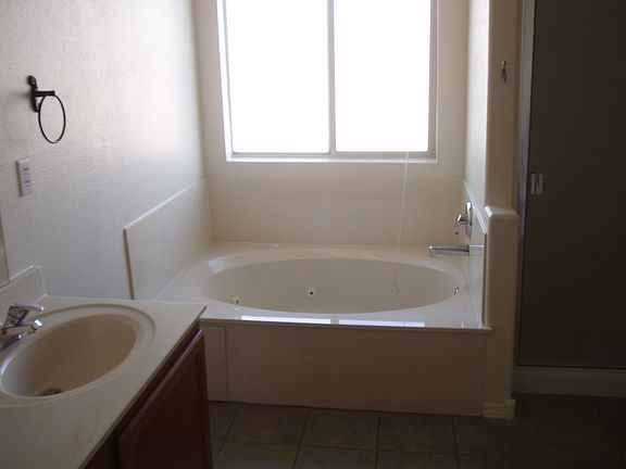 5th image of 5315 Feather Rock Pl NW
