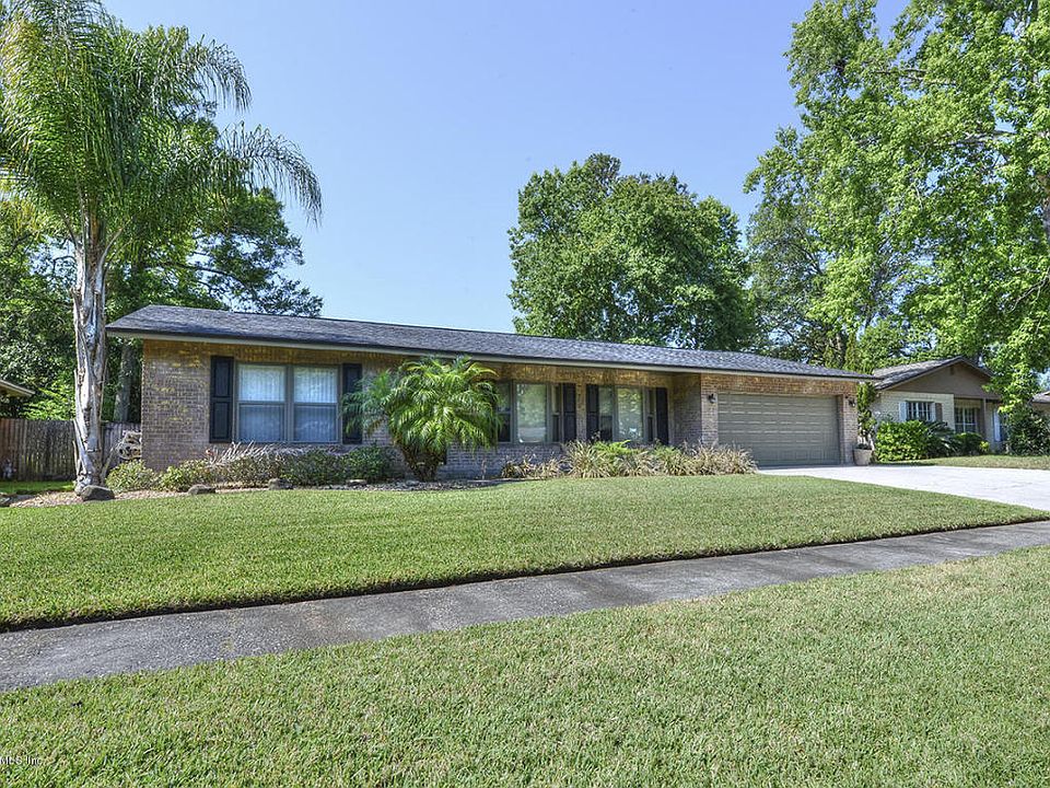 1st image of 5546 Robert Scott Dr N