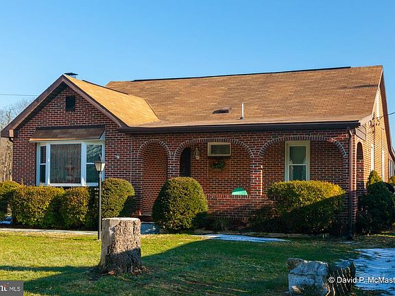 4th image of 7087 Winchester Ave