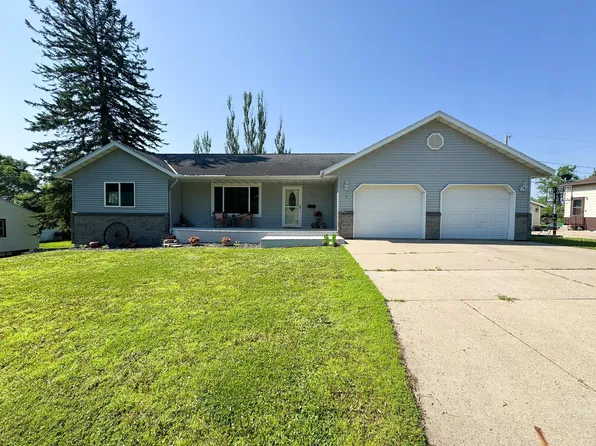 915 W Stanton Ave, Fergus Falls, MN 56537