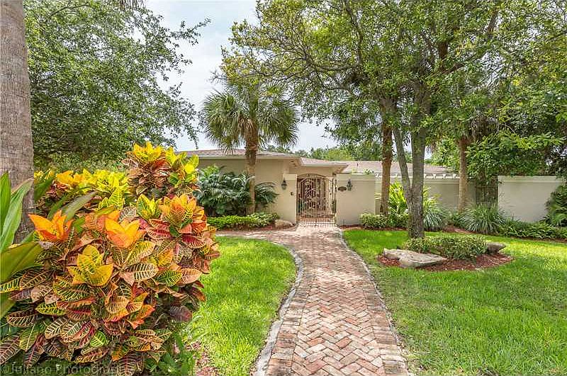 1st image of 10225 SW 58th Ct