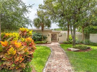 10225 SW 58th Ct, Pinecrest, FL 33156