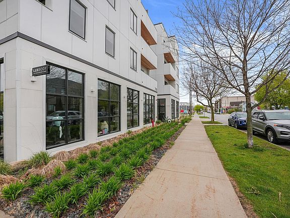 3rd image of 708 Randolph St #309