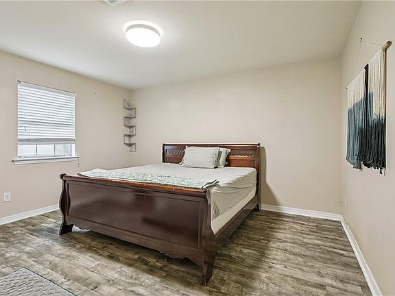 5th image of 70306 K St