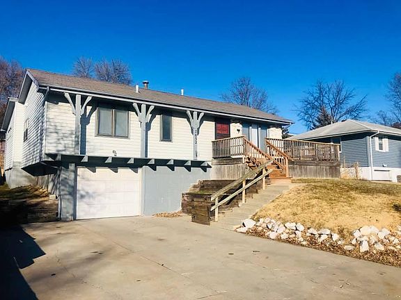 2nd image of 7832 Nina St