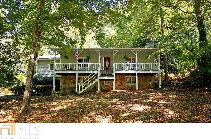 1st image of 138 Creekview Dr