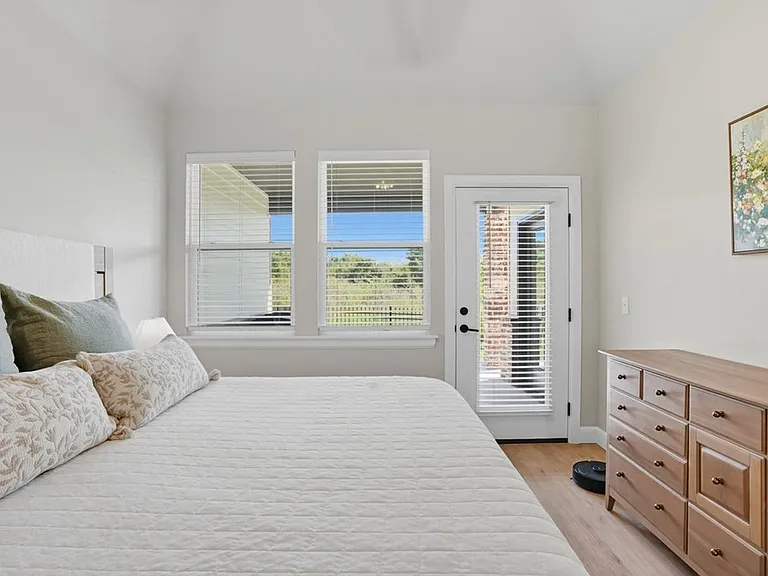 4200 Abbey Park Dr — Photo 31