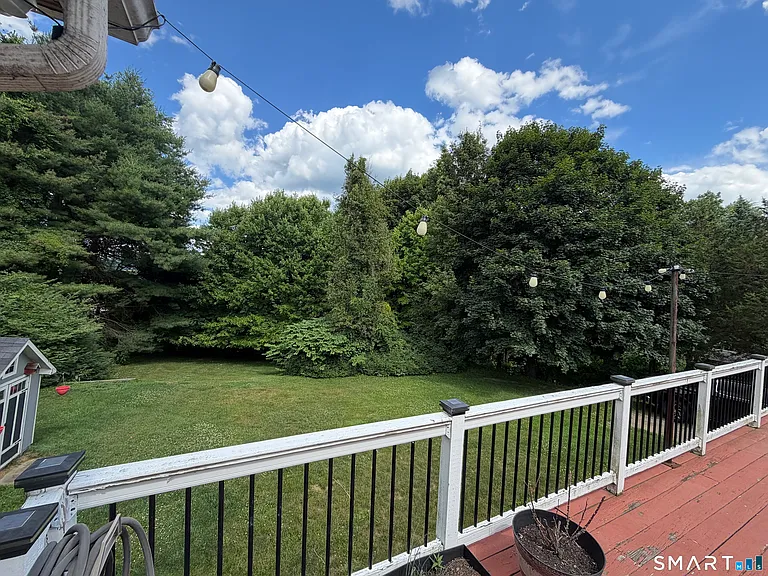 18 Hilltop View Rd — Photo 19