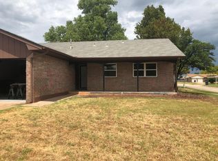 729 W Linden Dr, Mustang, OK 73064