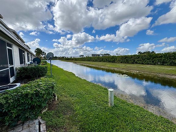 3rd image of 44 Key West Ct #44