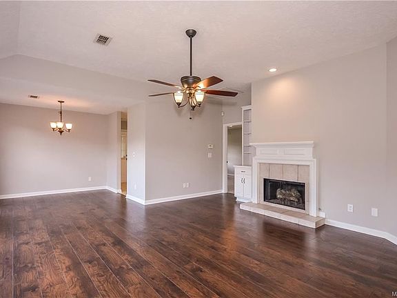 2nd image of 2080 W Aberdeen Dr